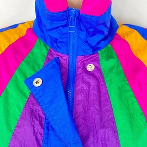 Chaqueta Cortavientos Retro Extra Grande de Colores Arcoíris, Cuello Alto, OEM, Chaqueta Casual Impermeable para Hombre para Exteriores - Product Image 3