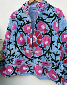 Chaqueta de mujer con bordado Suzani cosido a mano en tela Kantha, mangas largas, estilo étnico, para capas, venta al por mayor, ropa exterior - Product Image 4