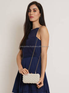 Bolso de mano de lujo adornado con perlas para novia, bolso de fiesta de noche de boda Unisex, cadena de oro, tamaño personalizado hecho a mano a la moda - Product Image 4