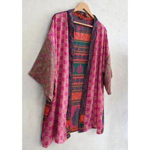 Kimono de Seda Indio Hecho a Mano para Mujer, Corto, Estampado, para Playa, Spa, Salón o Dormitorio - Product Image 2