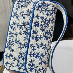 Sac à bandoulière multicolore de qualité supérieure pour femmes, style robe, design portable et attrayant - pour l'été et l'hiver - Product Image 3