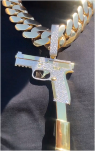 จี้เพชรโมอิสซาไนต์แบบกำหนดเองพร้อมสร้อยคอสำหรับผู้ชาย สไตล์ฮิปฮอป เงินแท้ 925 ชุบทอง ทรงเหลี่ยมเจียระไน ได้รับการรับรองจาก GRA - Product Image 3