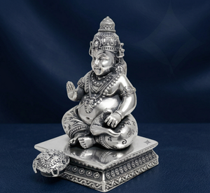 Jaipur Metals - Ídolo Kuber Chapado en Plata Oxidada 999 |   Diseño moderno 100% latón ecológico |   5.5x3.5x9cm |   150g |   Inauguración de casa - Product Image 1