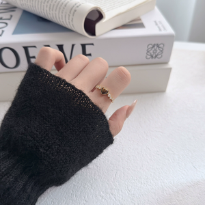 Bague en pierre précieuse de jade en forme de cœur de couleur café vintage pour femmes - Product Image 1