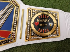 Cinturón de Campeonato Unisex Personalizado con Diseño '¿Te Casas Conmigo?', Chapado en Oro, Aleación de Zinc Ligera, Cintura Alta, 1.2M de Largo, para MMA y Lucha Libre - Product Image 3