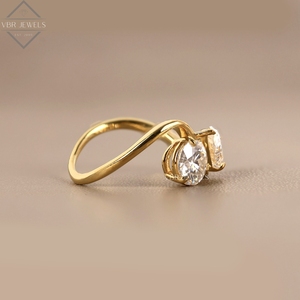 Bague de luxe en or jaune avec deux diamants, style Infinity Bypass, pour fiançailles, mariage, cadeau, fournisseur de bijoux pour femmes - Product Image 4