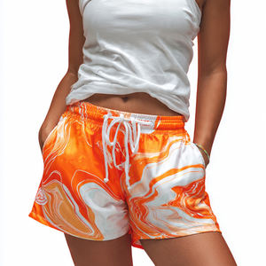 กางเกงขาสั้นชายหาดผ้าสแปนเด็กซ์ไนลอน OEM สำหรับผู้หญิง เอวสูง มีเชือกผูก กันน้ำ พิมพ์ลายแบบซับลิเมชั่น กางเกงขาสั้นชายหาดกันน้ำสำหรับผู้หญิงและเด็กผู้หญิง - Product Image 2