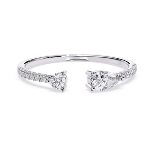 Anillo de Compromiso de Oro Blanco con Diamante Corte Pera y Engaste Pavé, Estilo Clásico, Joyería para Mujer - Product Image 2