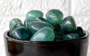 Vente en gros de pierres de fluorite naturelle verte et bleue de qualité supérieure, polies et brillantes, pour la décoration et les cadeaux - Product Image 5