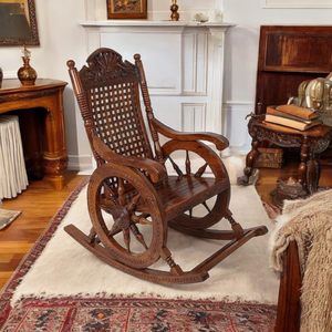Fauteuil à bascule en bois artisanal avec roulettes, finition antique traditionnelle - Product Image 1