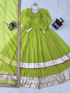 Salwar Kameez indien de qualité supérieure pour mariage et usage domestique, costume Salwar pour femmes disponible au meilleur prix - Product Image 5