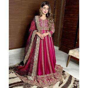 Vestido de Seda de Diseñador y Dupatta para Fiestas, Conjunto Tradicional de Lehenga Choli - Product Image 4