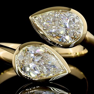 Anillo de Moissanita Personalizado de 1 Quilate con Forma de Pera, Certificado IGI, Anillo de Dos Piedras 'You and Me', Chapado en Oro de 14K, Joyería Fina - Product Image 3