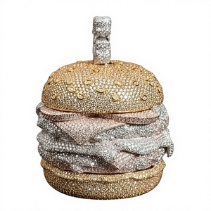 Colgante Iced Out Diamond Burger 925 en Oro Amarillo, Blanco y Rosa |   Amuleto de joyería llamativo de hip hop con pavé completo y diseño novedoso - Product Image 1