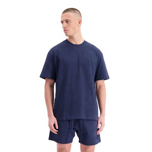 Conjunto de Verano Personalizable para Hombre, Estilo Urbano, Camiseta Clásica con Pantalones Cortos Coordinados para Gimnasio, Running y Look Casual - Product Image 3