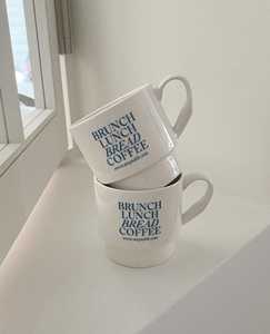 La cómoda asa ergonómica garantiza un agarre seguro y fácil. Los paredes gruesos de cerámica ayudan a mantener la temperatura de las bebidas por más tiempo. - Product Image 3