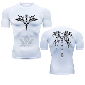 T-shirt sportif blanc à manches courtes et col rond pour homme, coupe ajustée, avec imprimé ailes tribales noires, en tissu jersey à séchage rapide - Product Image 1