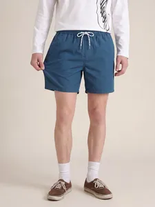 Shorts de Playa para Hombre, Color Azul Rey, Estampado de Cerveza, Diseño de Dibujos Animados, Secado Rápido, Cintura con Cordón - Product Image 4