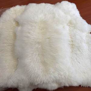Piezas enteras de piel de oveja australiana para cojines de sofá, alfombras de piel de oveja de alta gama para decoración. - Product Image 3