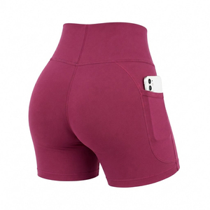 Shorts de Yoga Verdes de Cintura Alta con Bolsillos, Diseño Sin Costuras y Elástico en Cuatro Direcciones para Mujer, Shorts Deportivos para Gimnasio y Ciclismo - Product Image 3