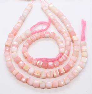 ลูกปัดโอปอลสีชมพูธรรมชาติทรงลูกบาศก์เจียระไนขนาด 8 ถึง 9 มม. ลูกปัดอัญมณีโอปอลทรงกล่องขนาด 8 นิ้ว ลูกปัดโอปอลทรงลูกบาศก์ 3 มิติ สำหรับทำเครื่องประดับ - Product Image 1