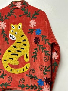 Veste en velours rouge corail de qualité supérieure, brodée avec un motif de tigre, manches longues, col montant, style bohème, vêtements d'extérieur pour femmes pour l'hiver - Product Image 5