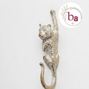 Crochet mural vintage en fonte Ba Tiger fait main avec installation autocollante, crochet simple durable pour vêtements - Product Image 1