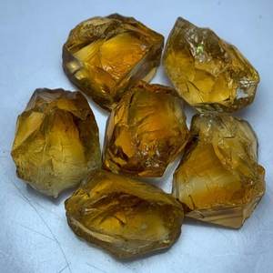 พลอยซิทรินมาเดราธรรมชาติ เกรดเครื่องประดับ สีส้มเข้ม คุณภาพสำหรับการเจียระไนและตัดแต่ง คริสตัลคุณภาพสูงสำหรับทำเครื่องประดับ - Product Image 1