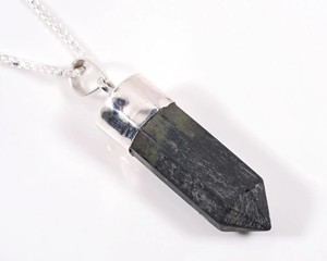 Collar con Colgante de Espinela Negra, Cadena de Plata de Ley 925 |   Joyería de Piedras Preciosas Naturales |   Colgante de Plata al por Mayor para Mujeres y Hombres - Product Image 4