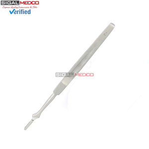 Lame de scalpel en acier au carbone stérile numéro 11, manche réutilisable, certifiée CE, pour procédures médicales, dentaires, vétérinaires et de laboratoire - Product Image 3