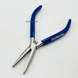 Pince à pointe plate professionnelle de haute qualité en acier inoxydable avec ressort pour extensions de cheveux, logo personnalisé inclus - Product Image 3