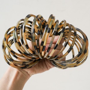 Trendy New Design Wooden <b>bangle</b> <b>bracelet</b> for Weddings and Parties Eco Friendly Top quality Durable Women Fashion - Product Image 4