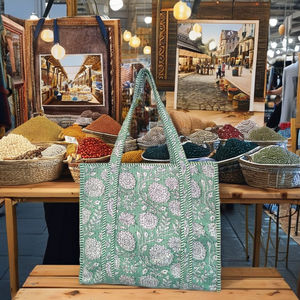 Bolsa de Mano Acolchada de Algodón Estampado, Nueva, Verde, Hecha a Mano, con Cierre, Ligera, Diseño Espacioso, Venta al Por Mayor, Exportación, Suministro B2B - Product Image 1