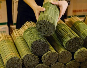 ธูปสมุนไพรยูคาลิปตัสแบบดั้งเดิม กลิ่นหอมจากพืชธรรมชาติ สำหรับพิธีกรรมประจำวัน การผ่อนคลาย และการทำสมาธิ - Product Image 2