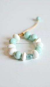 Bracelet jonc en résine époxy fait main Bijoux uniques en résine Bracelet en résine personnalisé Bracelet artistique fabriqué en Inde - Product Image 3