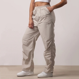 Survêtements d'hiver pour femmes en gros, coupe régulière, coupe-vent, respirants, en polaire, avec cordon de serrage, pantalons décontractés sportifs - Product Image 3