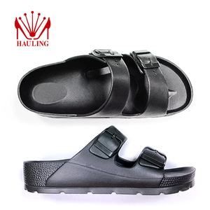 Nuevas sandalias de EVA moldeadas por inyección con diseño de ambiente futbolístico global para proyectos de fabricantes de sandalias al por mayor - Product Image 3