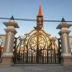 Puerta Batiente de Hierro Forjado de Lujo para Villas en Arabia Saudita |   Puerta de Entrada Metálica de Diseño Islámico Moderno - Product Image 1