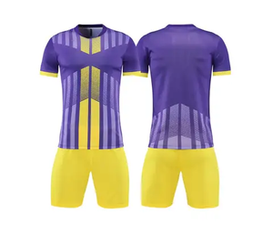 Uniformes de Fútbol de Buena Calidad, Diseño Profesional, Color Elegante, Nueva Moda del Fabricante - Product Image 1