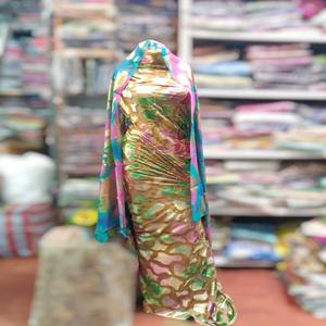 Auténtica Tela de Seda de Terciopelo Somalí Maqbal, Tejida, Jacquard, Sarga, Ecológica, Estampada, Lisa, de Peso Medio, Suave, Informal - Product Image 1