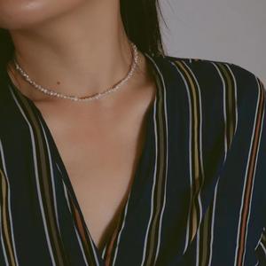 Collier superposé haut de gamme pour femme, perles baroques naturelles d'eau douce, petit collier ras du cou en argent S925, élégance et raffinement - Product Image 4