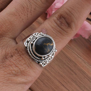Anillo de Boda de Plata de Ley 925 con Jaspe Dálmata Natural Punteado para Mujer y Hombre, Banda Clásica con Piedra de Conexión a la Tierra, Venta al por Mayor - Product Image 1