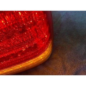 Feu arrière droit d'occasion Equus 924023B5 - Product Image 2