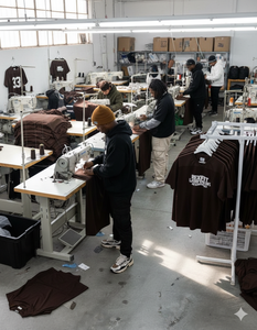 T-shirt en coton épais délavé style streetwear Rexfit Sports, personnalisable, effet soleil émaillé - Product Image 5