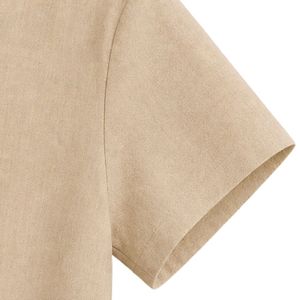 Camiseta Beige de Manga Corta con Cuello Asimétrico para Mujer, Detalle de Botones, Estilo Casual Minimalista, Top de Verano, Fabricante de Ropa Personalizada al por Mayor - Product Image 6