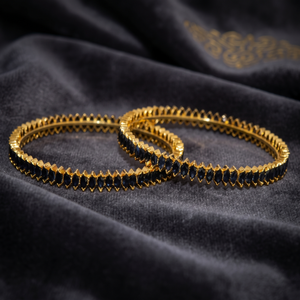 Bracelet en argent sterling 925 avec saphir bleu naturel de la marque Memoria Jewels, design élégant et classique, idéal pour un anniversaire indien. - Product Image 1