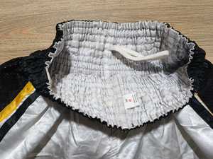 Nouveaux shorts d'entraînement Muay Thai en tissu respirant, idéaux pour le fitness et les activités d'entraînement pour hommes - Product Image 3