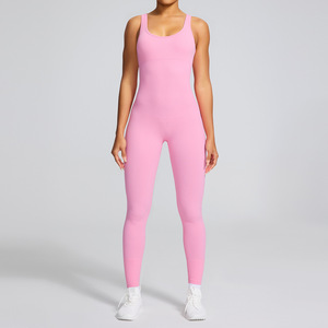 Traje de yoga de una pieza sin costuras para mujer, con diseño de espalda descubierta y tiras cruzadas, ideal para deportes y yoga. - Product Image 3