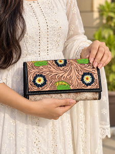 Cartera de Cuero de Vaca con Diseño Artesanal, Funda para Teléfono, Cartera Elegante para Mujer, Multiusos - Product Image 1