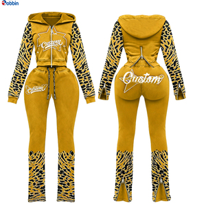 Conjunto Deportivo Personalizado para Mujer, Sudadera Corta Moderna con Cierre Trasero, Logotipo Personalizado, Conjunto Deportivo de 2 Piezas con Estampado de Leopardo - Product Image 3